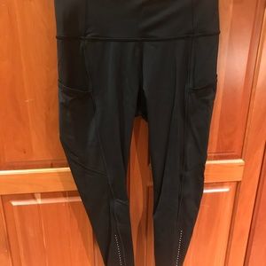 athletic running crop pant